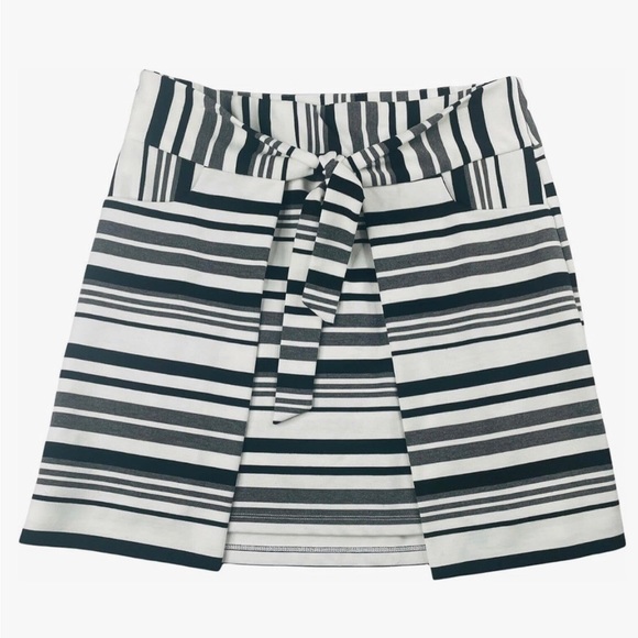 CABI ‘GRANDSTAND’ FAUX WRAP SKIRT-EUC! - Picture 3 of 10